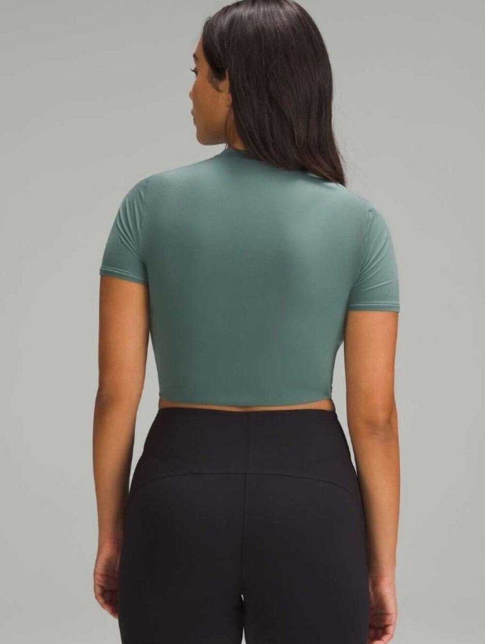 Lululemon Crewneck Cropped T-Shirt Medium Forest Size 8 - Picture 2 of 5